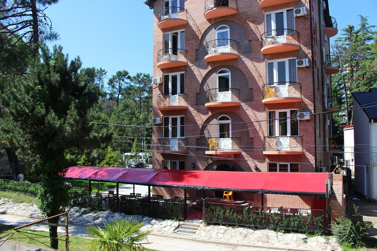 Hotel Evrazia 乌雷基 外观 照片