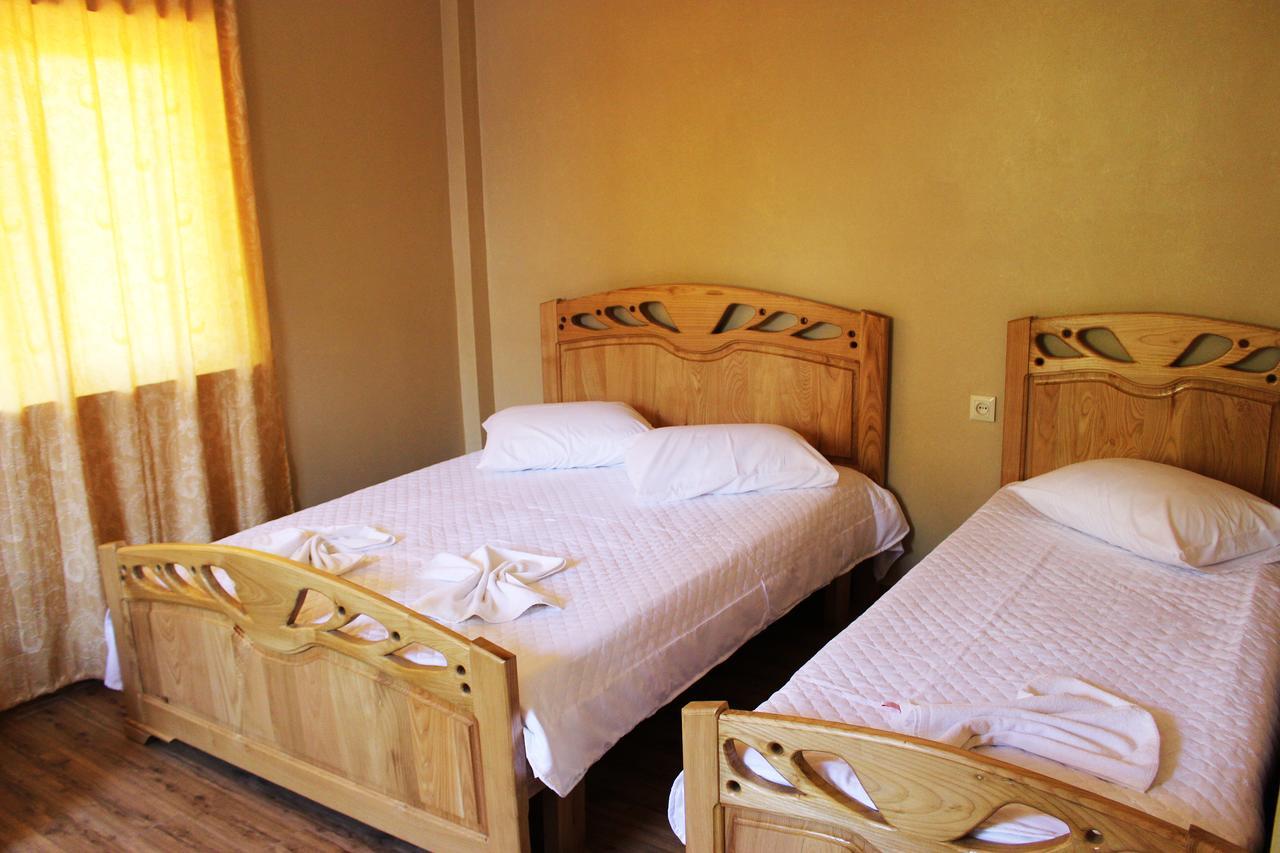 Hotel Evrazia 乌雷基 外观 照片