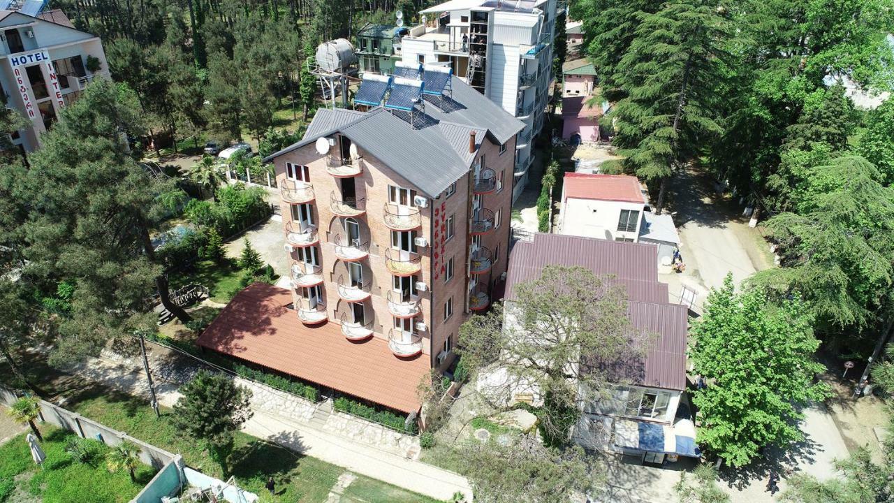 Hotel Evrazia 乌雷基 外观 照片