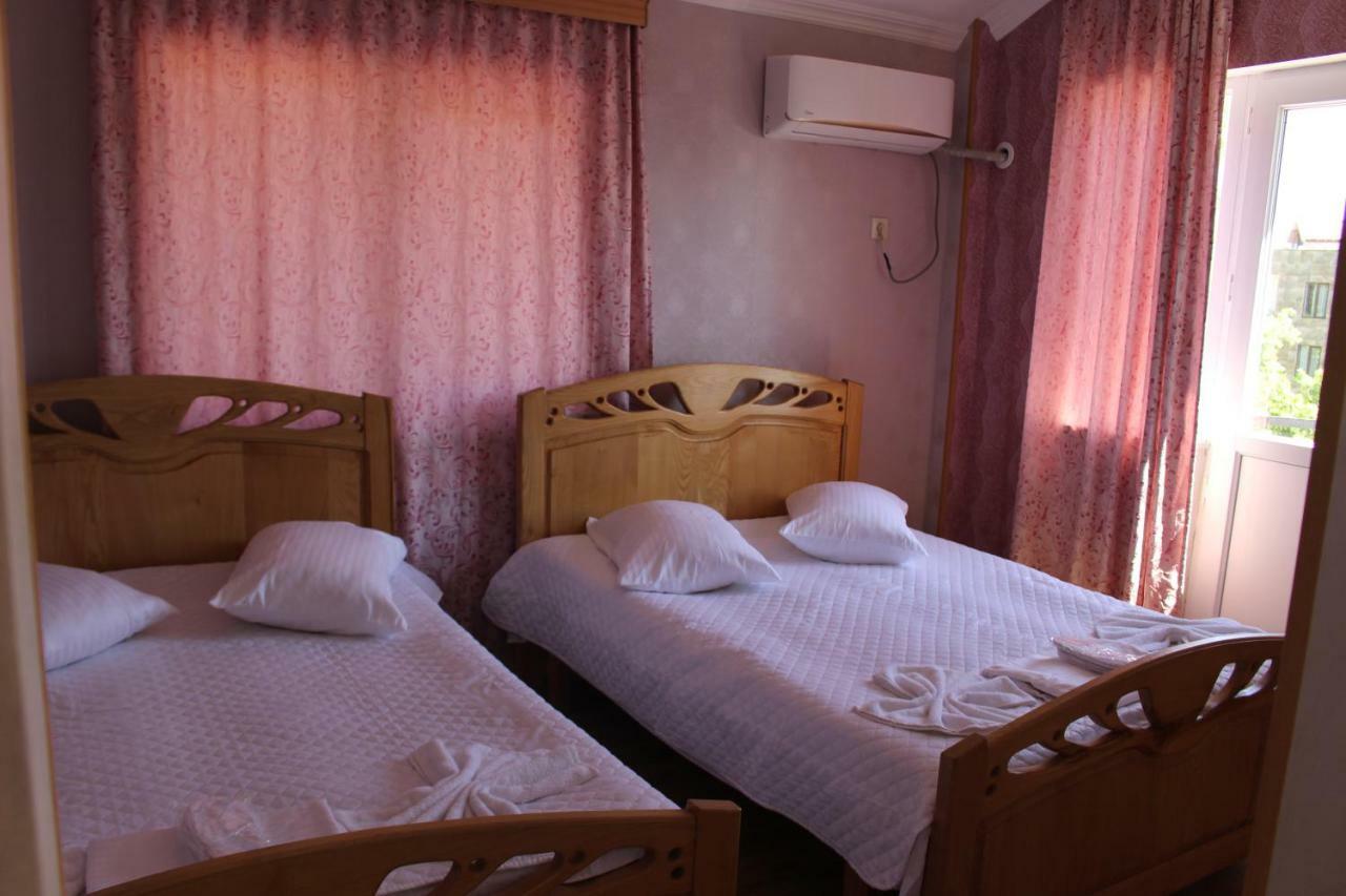 Hotel Evrazia 乌雷基 外观 照片